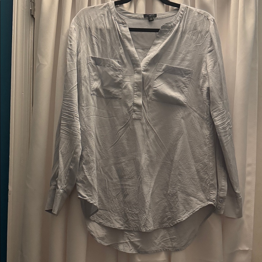 Ann Taylor 100% Silk Light Gray/Light Blue 1/2 Button Up Blouse